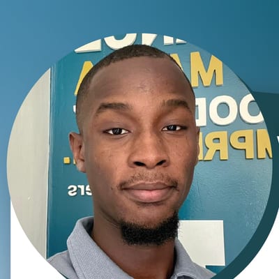 Portrait de Ndongo Medoune Ndiaye, ancien étudiant du Cycle Ingénieur de l’ECPI Dakar, double diplôme ESIEE Paris